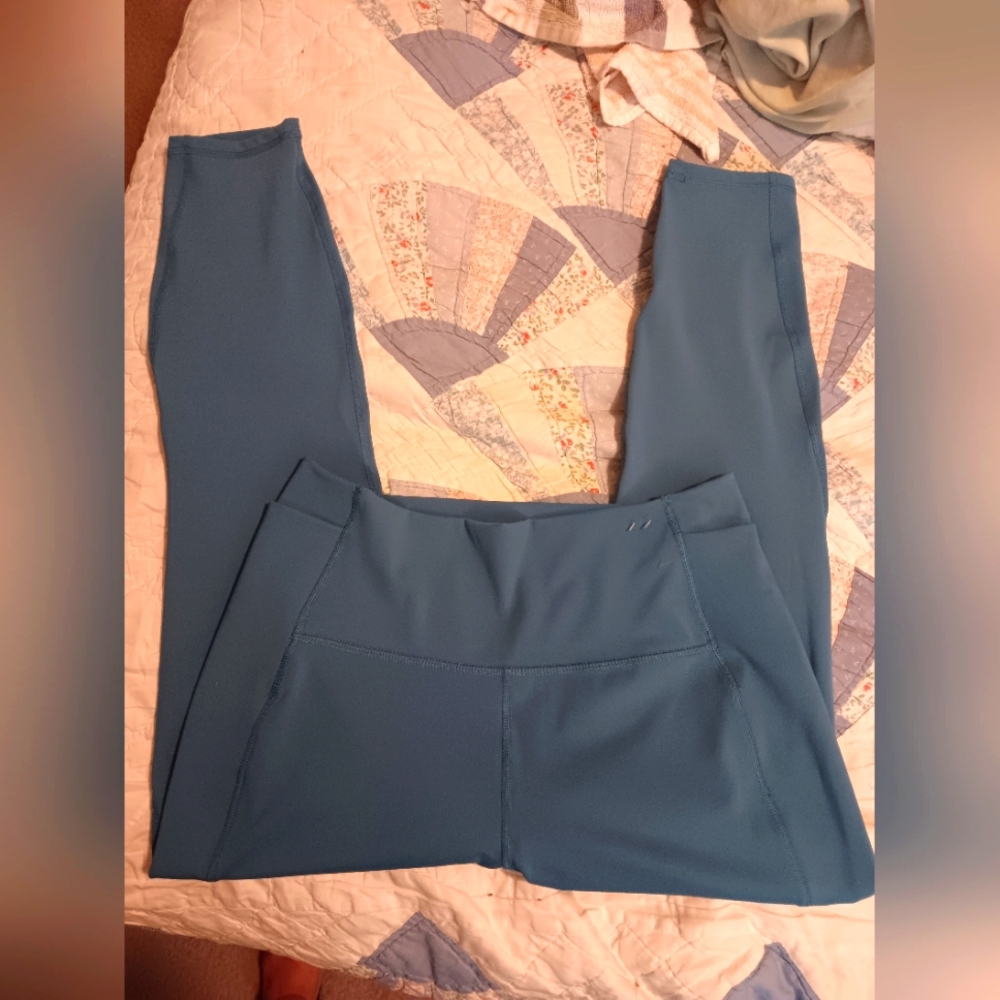 Nwot reebok leggings